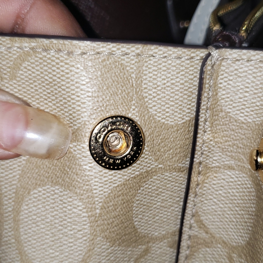Authentic Coach(SOLD) - Picture 7 of 16